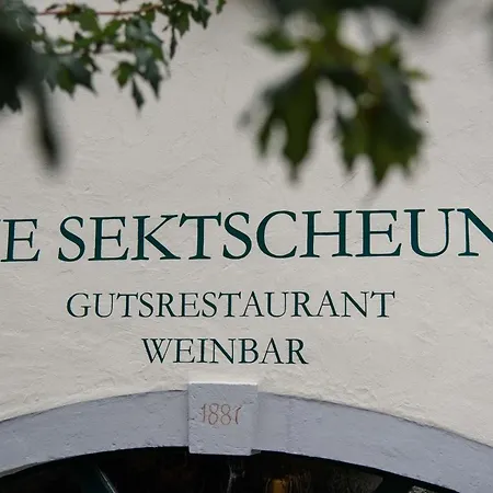 Weingut Und Gaestehaus Zilliken *