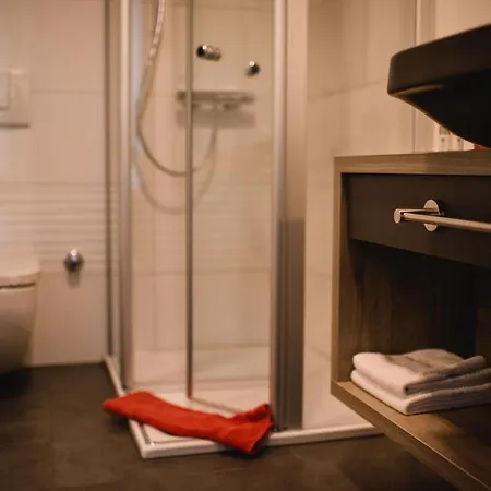 Weingut Und Gaestehaus Zilliken Hotel *